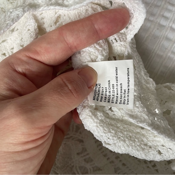 Solitaire Lace Top - Picture 4 of 5